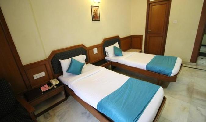 Adarsh Inn